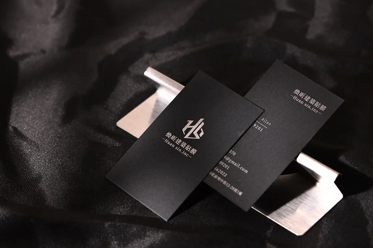 高雄名片設計案例-黑卡-高值感